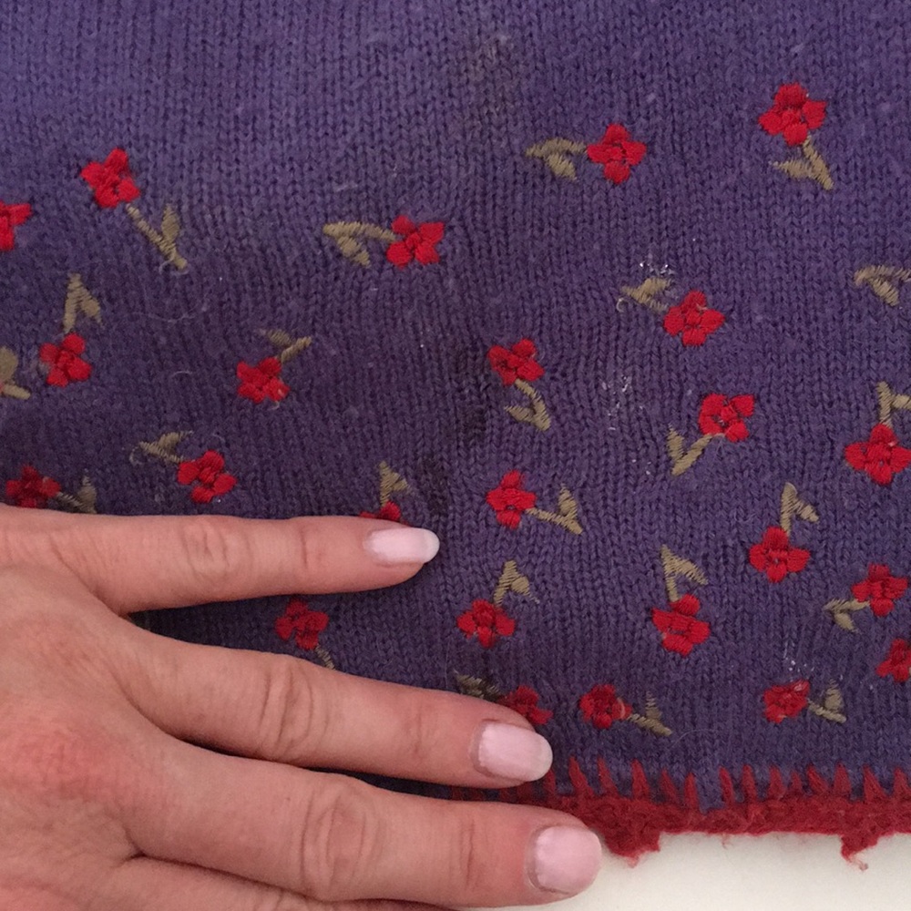 Cozy Embroidered Sweater - Picture 6 of 6